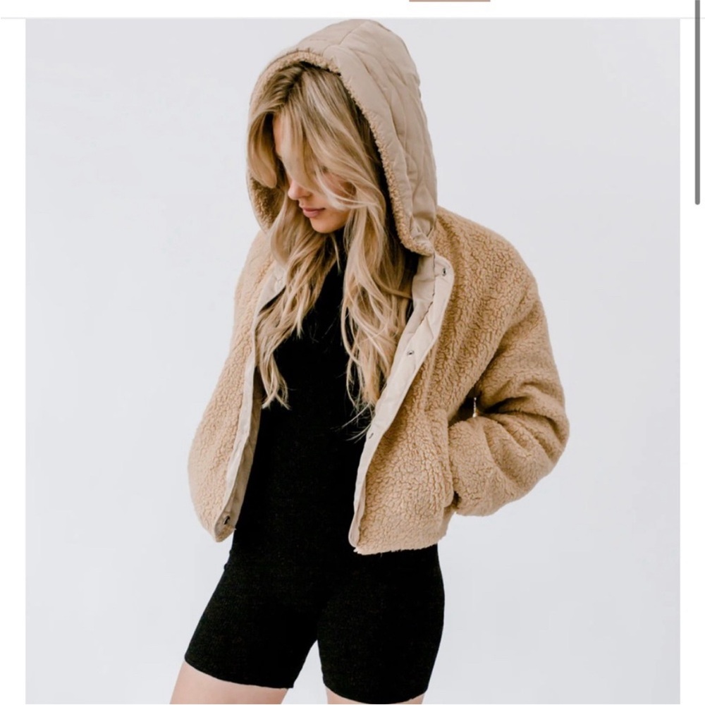 Cropped lightweight Sherpa jacket